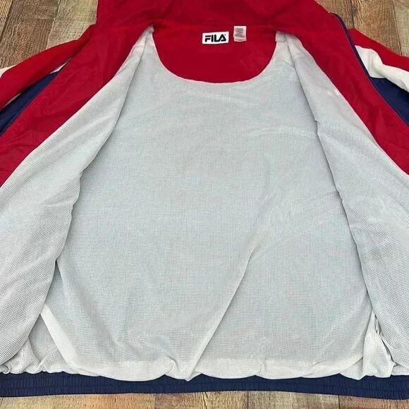 Vintage FILA Windbreaker - Picture 5 of 6